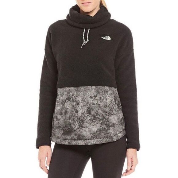 THE NORTH FACE RIIT FUNNEL NECK PULLOVER - Picture 1 of 11